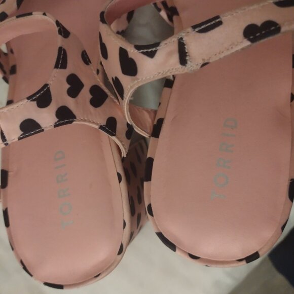 Torrid Pink & Black Heart Platform Sandals - Picture 2 of 5